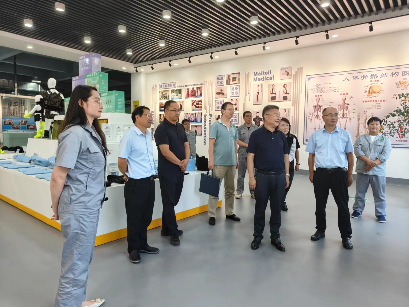 云南省醫療器械檢驗研究院到云南邁特力醫療公司調研